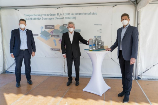 NRW-Wirtschaftsminister Pinkwart besucht Wasserstoff-Leuchtturmprojekt in Dormagen