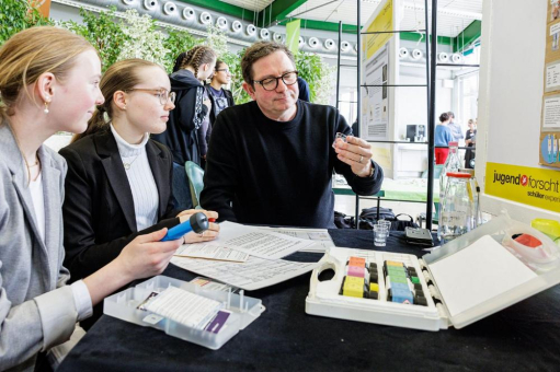 Mach Ideen groß: Nachtlicht ohne Strom – Biologie als Lichtquelle