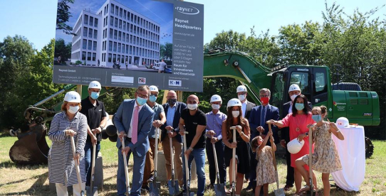 Spatenstich im Technologiepark: Baubeginn für das neue Raynet Headquarter
