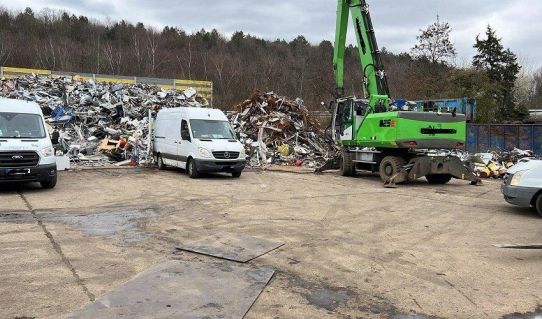 Schrott abholen lassen in Essen: Nachhaltige Entsorgungslösungen für Unternehmen und Privatpersonen