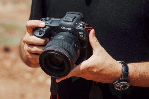 Upgrades für EOS R3 und EOS R5: kreativere Workflows und noch mehr Auflösung dank neuer Firmware