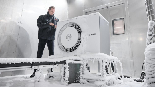 Bosch investiert weiter in den Ausbau seiner europäischen Wärmepumpen-Standorte