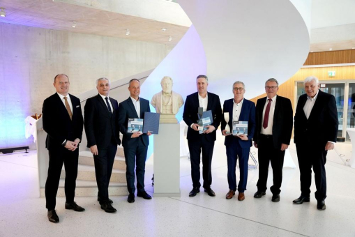 Prof. Dr. Markus Kley erhält Transferpreis der Steinbeis-Stiftung für herausragende Forschungskooperation