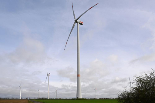 Windkraft ohne lange Wartezeit: Ruhr-Uni, JBO und RWE erforschen Bau von Windenergieanlagen auf rekultivierten Flächen