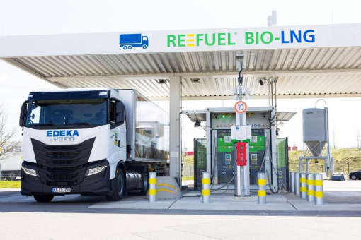 Deutliche CO2-Reduktion bis 2025 – EDEKA Minden-Hannover stellt 700 Fahrzeuge auf IVECO S-WAY LNG um