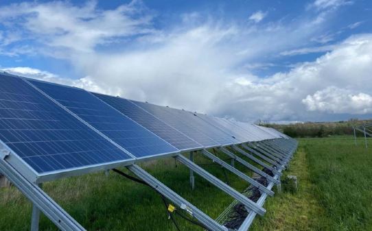 Neues Testfeld für Solartechnologien kombiniert Labor- mit Freilandmessungen