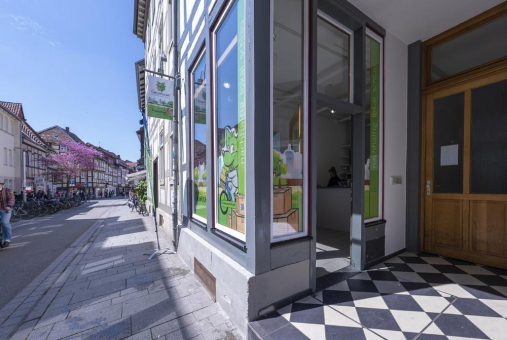 Deutschlands nachhaltigstes Logistik-Startup wächst weiter: Grünfuchs eröffnet neuen Paketshop in der Göttinger Innenstadt