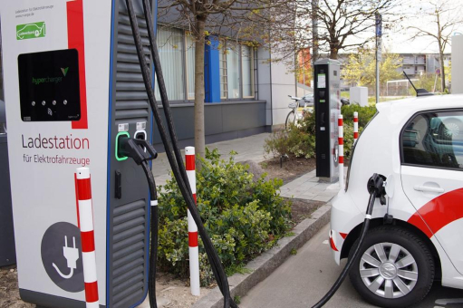 Elektromobilität: N-ERGIE senkt Preise für das öffentliche Laden