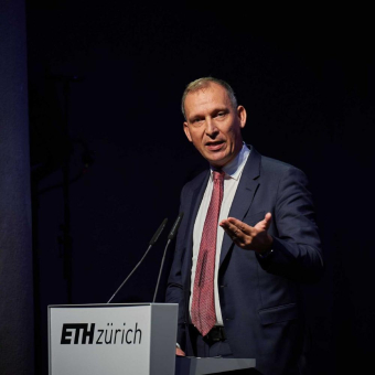 Ehemaliger NASA-Forschungschef kommt an die ETH Zürich