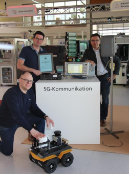 SmartFactoryOWL in Lemgo mit 5G-Mobilfunk ausgestattet