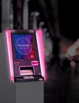 Lichtleiter aus PLEXIGLAS® verleihen neuen Premium-Geldautomaten von Diebold Nixdorf ein hochwertiges Erscheinungsbild