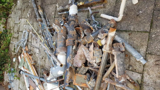 Durch professionelle Schrotthändler von Altmetall Schrott kostenlose Abholung in Herne