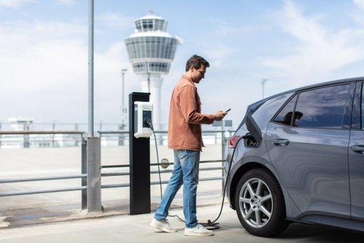 reev geht eine weitere reev Certified Partnerschaft mit dem österreichischen eMobility Spezialisten KEBA ein