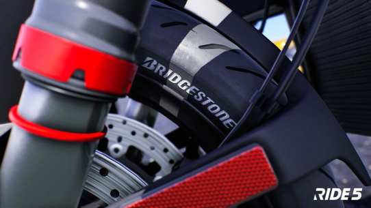 Vom Asphalt in die virtuelle Welt: Bridgestone Premium-Motorradreifen feiern Comeback im Rennsimulator RIDE 5