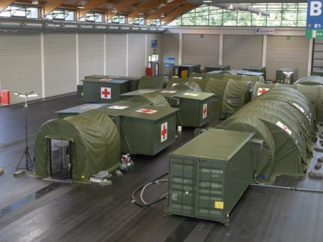 Ukraine-Hilfe: Rheinmetall übergibt mobiles Feldhospital an die Streitkräfte