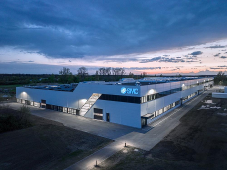 Auftakt in eine große Zukunft: SMC weiht neues Produktions- und Logistikgebäude ein