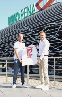 adesso unterstützt den FC Augsburg bei der Digitalisierung von Services für Fans und Sponsoren