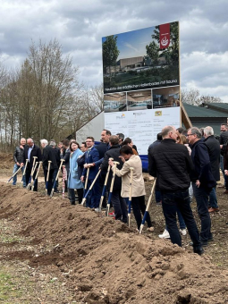 Spatenstich für Hallenbad Neubau in Nördlingen – Hitzler Ingenieure verantwortet Baufortschritt