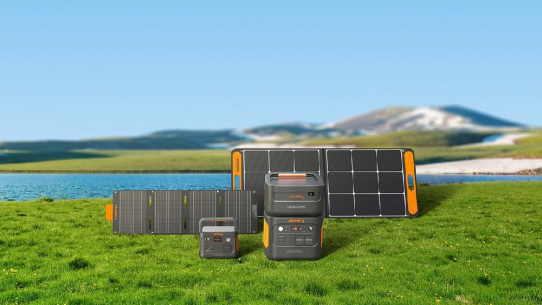 IFA 2023: Jackery launcht neue Powerstation 1000 Plus mit optionalen Battery Packs und ultraleichten Solargenerator für die Tasche