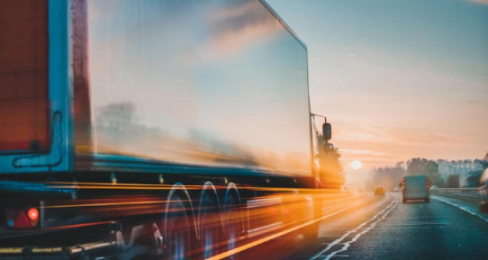 Europäischer Straßengüterverkehr leidet weiterhin unter Coronabeschränkungen