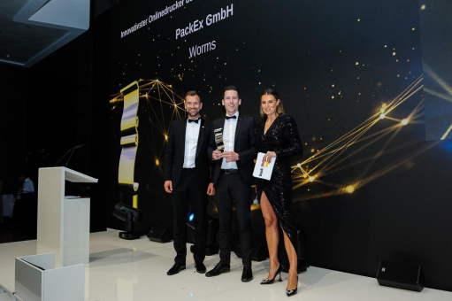 PackEx gewinnt die Druck & Medien Awards 2023 als innovativster Onlinedrucker des Jahres