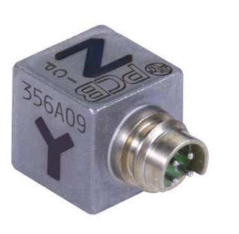 Triaxialer Miniatur-ICP®-Beschleunigungssensor mit Stecker mit hoher Emfindlichkeit