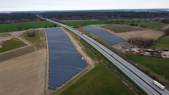 22.176 Solarmodule entlang der Autobahn: Trianel Erneuerbare Energien beschleunigt Energiewende in Mecklenburg-Vorpommern
