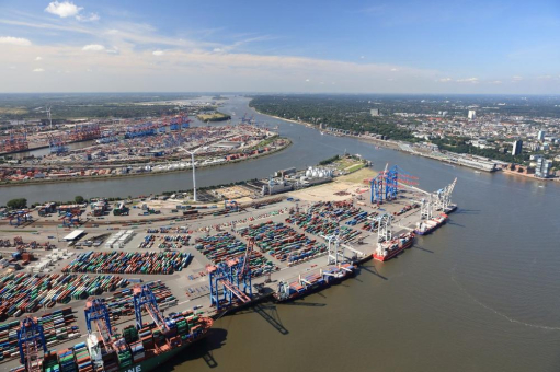 Hamburger Hafen: leichte Erholung beim Containerumschlag