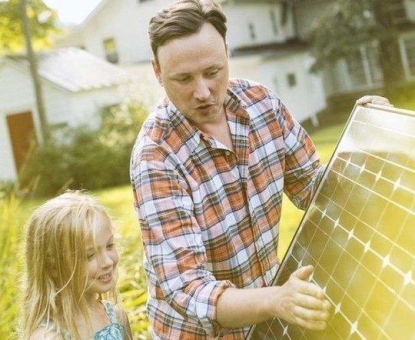 Endlich wieder da: Jetzt mit der neu aufgelegten Plug-in-Solaranlage miniJOULE 2023 von GP JOULE selbst Strom produzieren – einfach, zuverlässig, legal