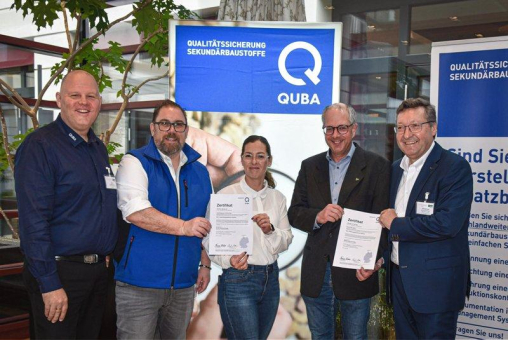 Aus Boden wird Baustoff: Bauer Resources erhält QUBA-Zertifikate für Hamburger Bodenreinigungszentrum