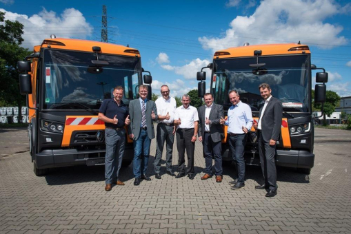 Erste Renault Trucks D Access in Deutschland an Berliner Stadtreinigungsbetriebe übergeben
