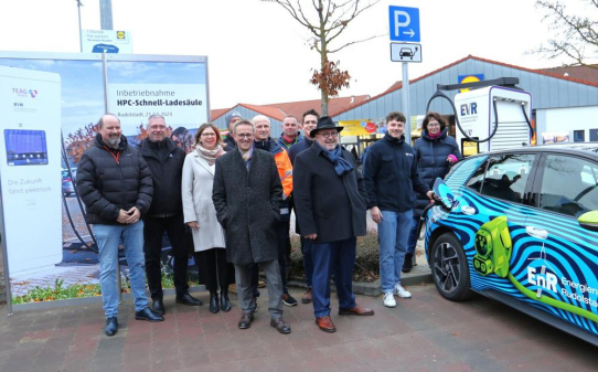 Acht weitere Hochleistungsladepunkte für E-Mobile in Rudolstadt