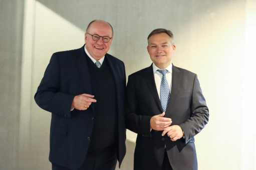 NETZSCH CEO Felix Kleinert übergibt Staffelstab an Andreas Denker