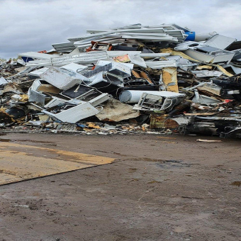 Die Schrottabholung in Neuss nimmt Ihren Altmetallschrott mit