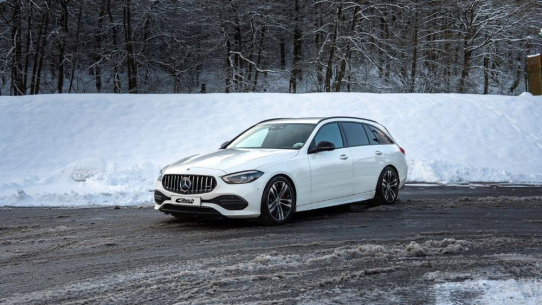 Mehr Dynamik, bessere Optik: Eibach Federn für 4matic-Version der Mercedes-Benz C-Klasse