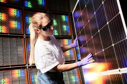 Oxford PV und Fraunhofer ISE entwickeln Vollformat-Tandem-PV-Modul mit Rekordwirkungsgrad von 25 Prozent