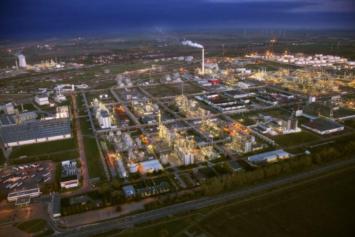 Kraftanlagen, deutsche Tochtergesellschaft von Bouygues Construction, erhielt den Auftrag zur Modernisierung der Kraftwerksanlage von InfraLeuna