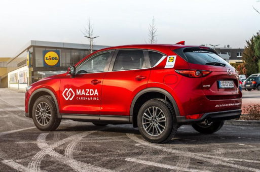 Mazda Carsharing, Partner im Flinkster Netzwerk der Deutschen Bahn, erweitert Angebot: Fahrzeuge an 113 weiteren Lidl-Filialen in 12 Bundesländern