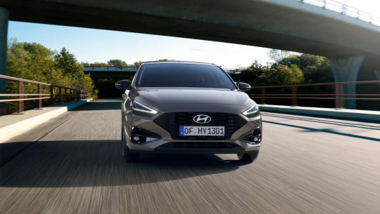 Hyundai i30 Facelift: Mehr Konnektivität und Komfort für den Kompakt-Bestseller