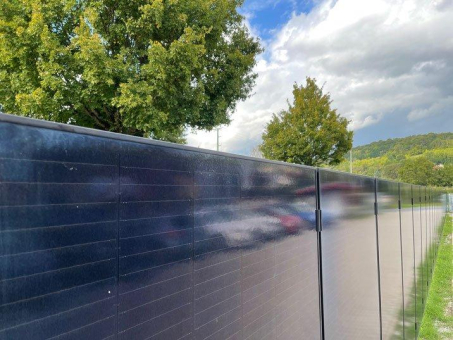 Ein Solarzaun: Sinnvolle effiziente Ergänzung für Ihre Solaranlage - gerade in der kalten Jahreszeit