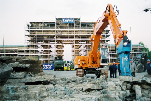 60 Jahre und immer noch mit voller Kraft voraus: Epiroc feiert den Geburtstag des Hydraulikhammers