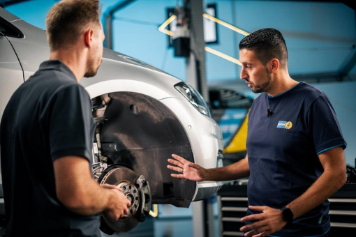 Fahrwerk kompakt - powered by BILSTEIN Academy: Wertvolle Praxistipps für Werkstätten im Videoformat