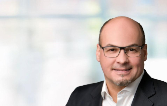 EASY SOFTWARE AG: Werner Höllrigl neuer Senior Vice President Services