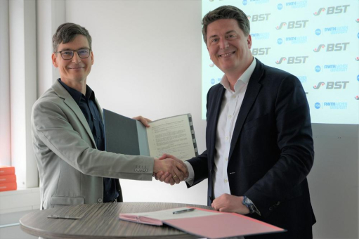 Gemeinsame Absichtserklärung: PEM erweitert Kooperation mit BST aus Bielefeld