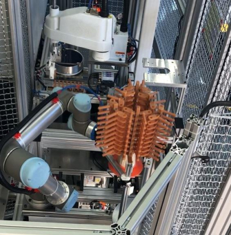Next step to smart factory - das automatische Wachskleben