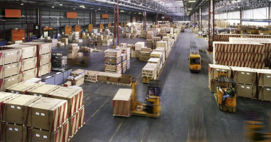 Intelligente Werkslogistik mit KI: INFORM  präsentiert SYNCROTESS auf der LogiMAT 2025