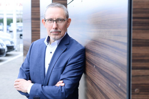 TCS – Technology Content Services holt Hans-Peter Knierim an Bord