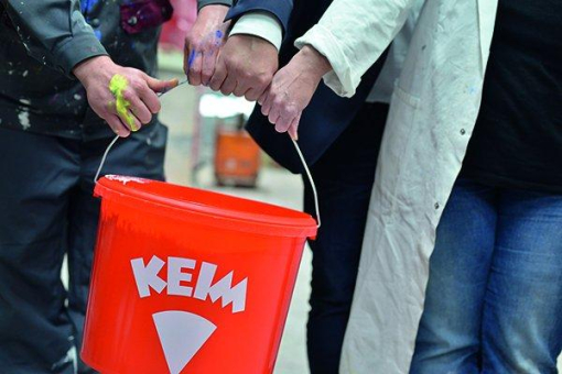 KEIMFARBEN löst Anstieg weltweiter diverser Kundenansprüche und Marktherausforderungen mit brillanter Marketing-Plattform