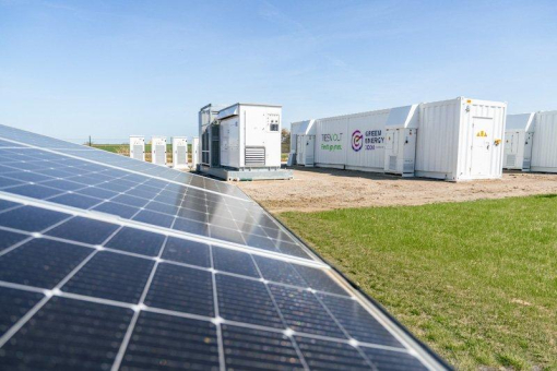 Erfolgsrezept Innovationsanlage: Green Energy 3000, SMA und TESVOLT nehmen vierte Hybridanlage in Betrieb