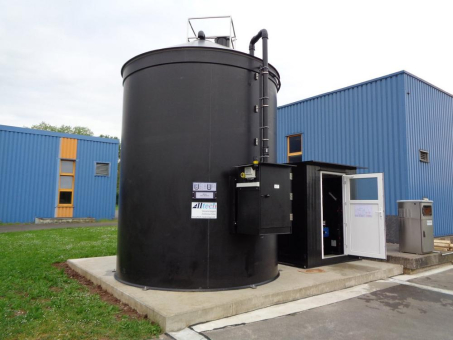 Sichere Chemikalienlagerung und exakte Dosiersysteme für petrochemische Prozesse